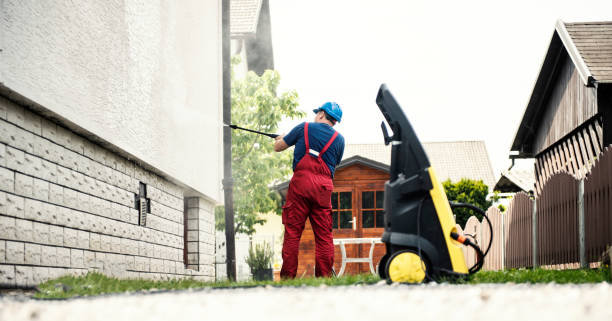Animal Enclosure Cleaning in Mullens, WV
